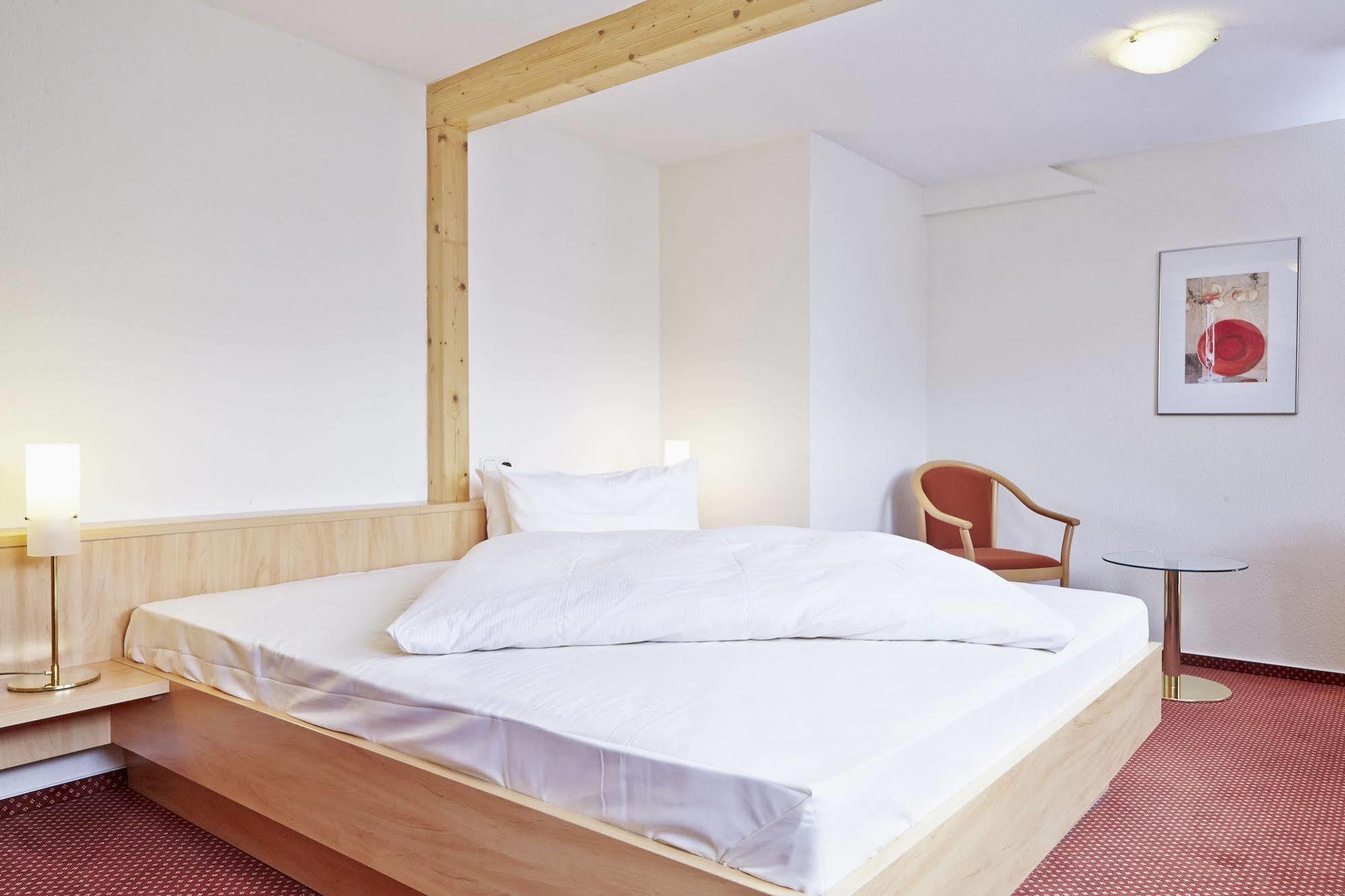 Ringhotel Garni Pflug Oberkirch  Exterior foto